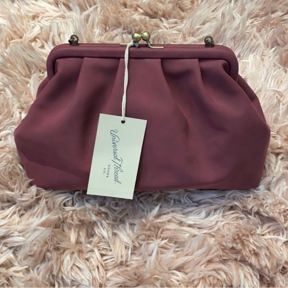 NWT frame Clutch by
Universal Thread - Picture 3 of 7